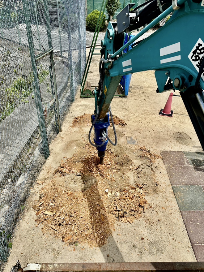 切り株切断撤去作業2